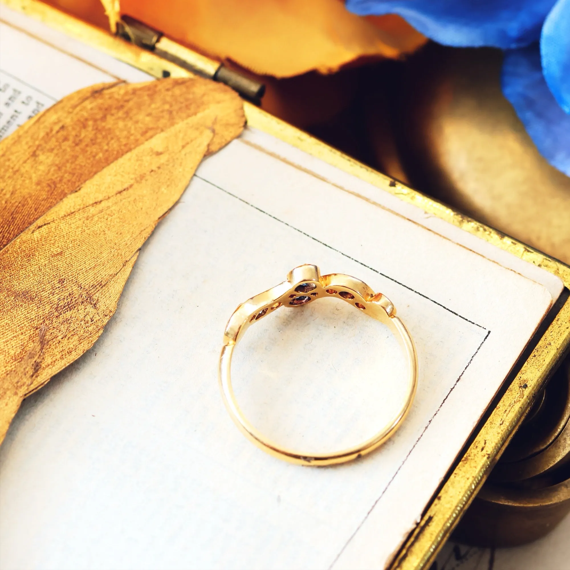 Beautiful Antique Date 1897 Sapphire & Diamond Ring