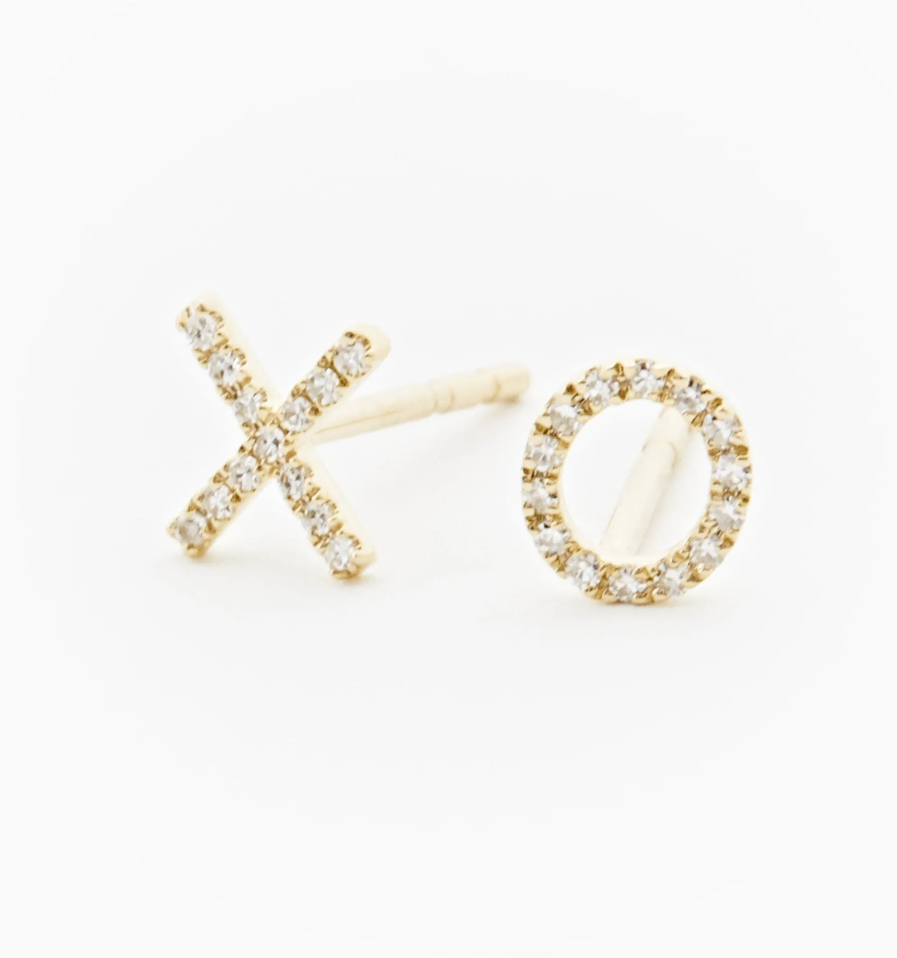 XO Diamond Stud Earrings